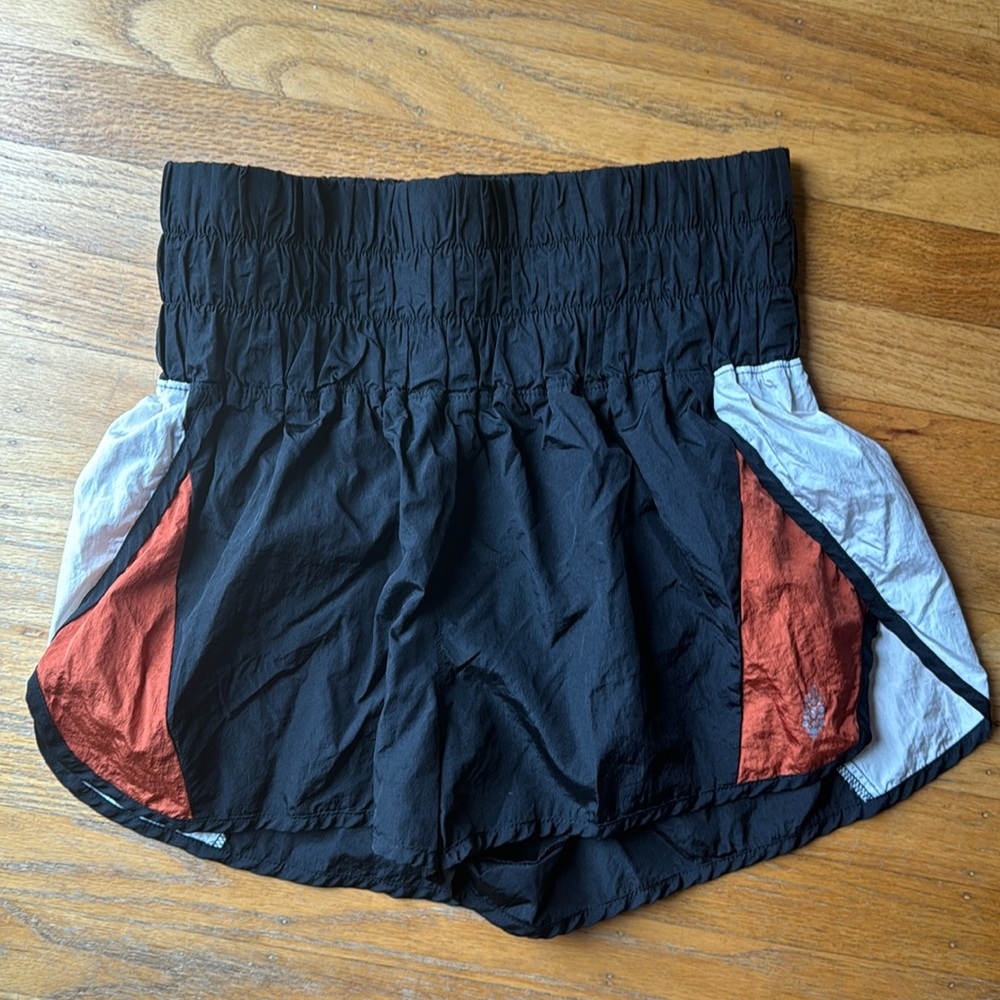 Free People short